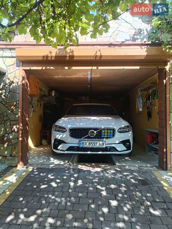 Седан Volvo S90 2016 в Хмельницком фото 60 Седан Volvo S90 2016 в Хмельницком
