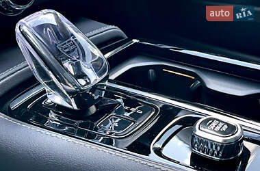 Седан Volvo S90 2024 в 