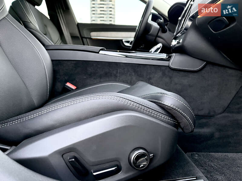 Седан Volvo S90 2024 в Киеве фото 65 Седан Volvo S90 2024 в Киеве