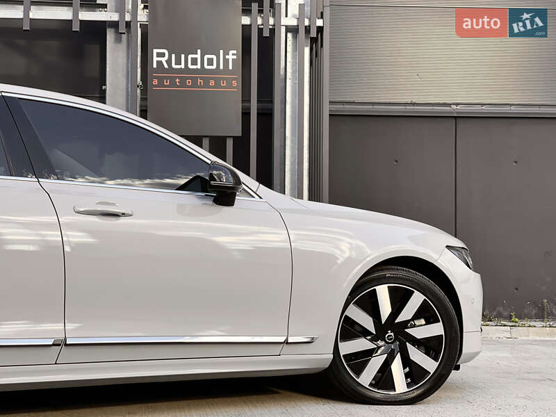 Седан Volvo S90 2024 в Киеве фото 9 Седан Volvo S90 2024 в Киеве