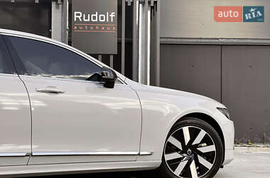 Седан Volvo S90 2024 в 