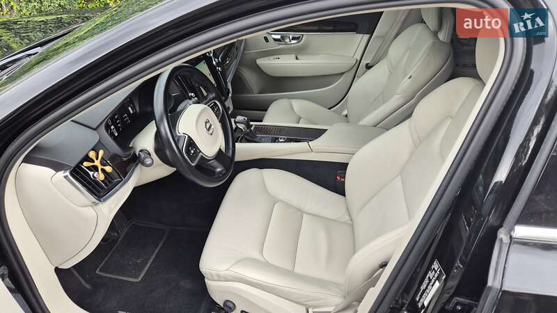 Седан Volvo S90 2017 в Киеве