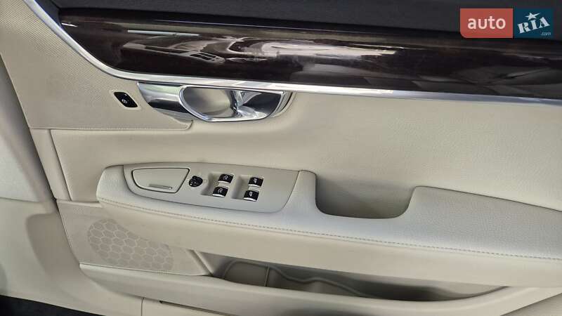 Седан Volvo S90 2017 в Киеве