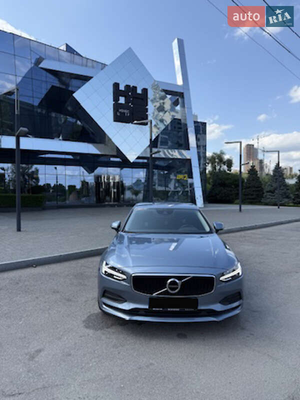 Седан Volvo S90 2017 в 