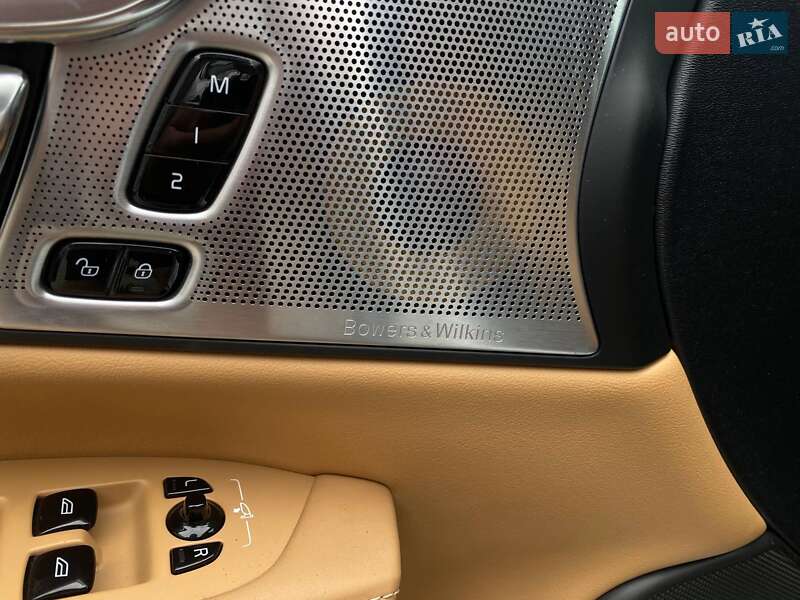 Седан Volvo S90 2019 в Львове