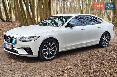 Седан Volvo S90 2016 в 