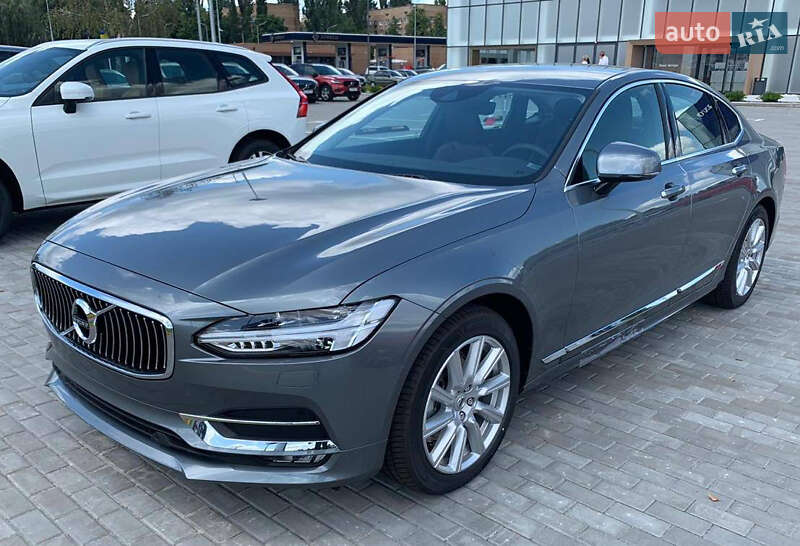 Volvo S90 2019