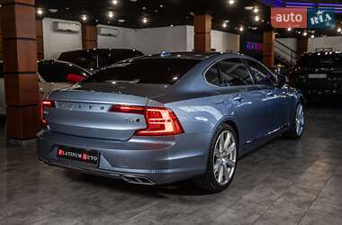 Седан Volvo S90 2017 в 
