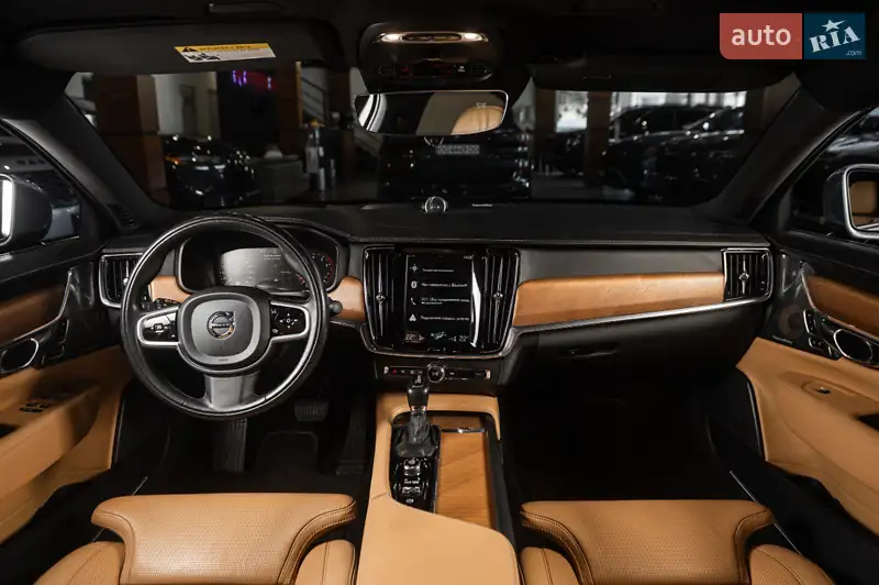 Volvo S90 2017 VIN LVY992ML9JP038356 фото оголошення 14 з 123