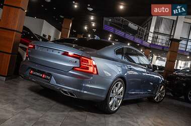 Седан Volvo S90 2017 в 