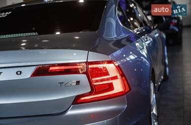 Седан Volvo S90 2017 в 