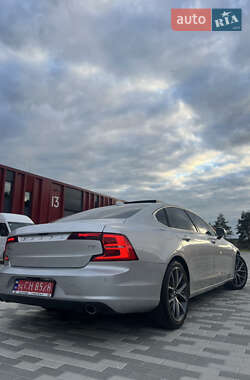 Седан Volvo S90 2018 в 