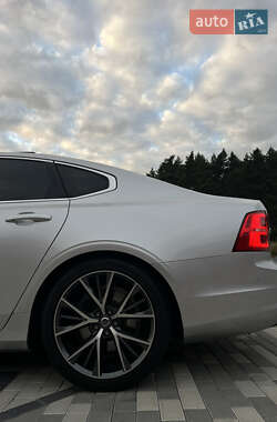 Седан Volvo S90 2018 в 