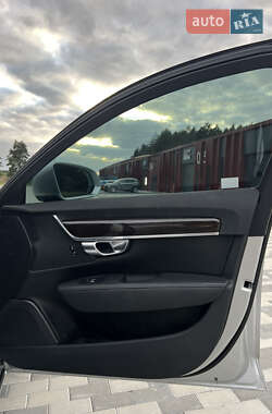 Седан Volvo S90 2018 в 