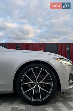 Седан Volvo S90 2018 в 
