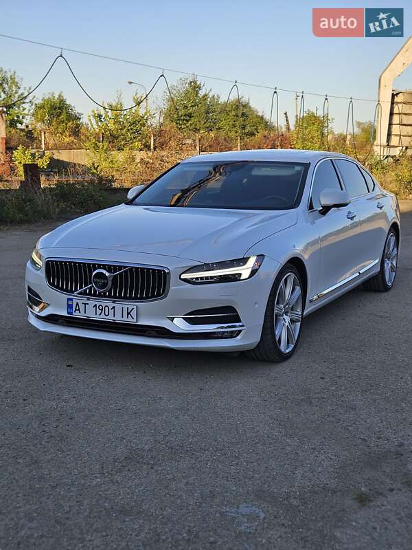 Седан Volvo S90 2017 в 