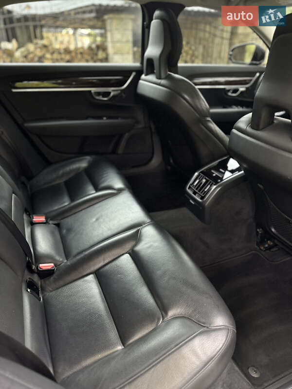 Седан Volvo S90 2017 в Жовкве
