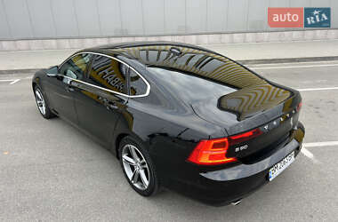 Седан Volvo S90 2017 в 
