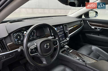 Седан Volvo S90 2017 в 