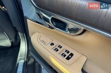 Седан Volvo S90 2020 в 
