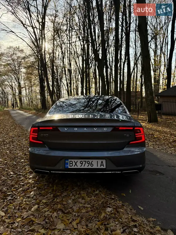 Volvo S90 2017 VIN LVY992MKXJP035828 фото оголошення 5 з 67