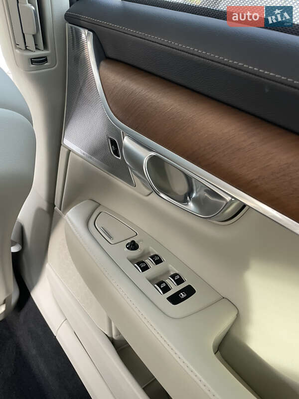 Седан Volvo S90 2017 в Києві фото 15 Седан Volvo S90 2017 в Києві