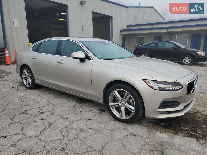 Седан Volvo S90 2018 в Івано-Франківську