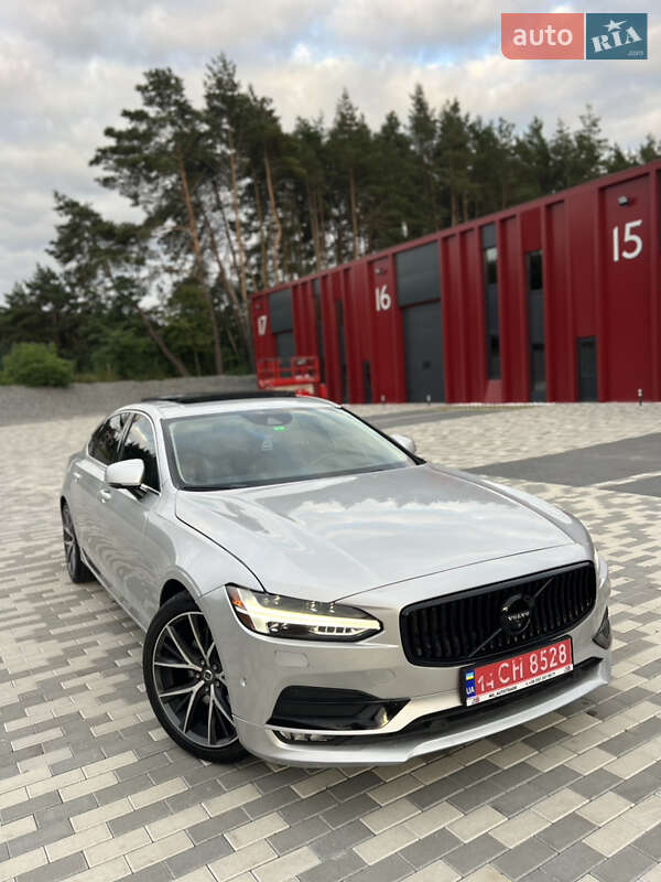 Седан Volvo S90 2018 в Львове
