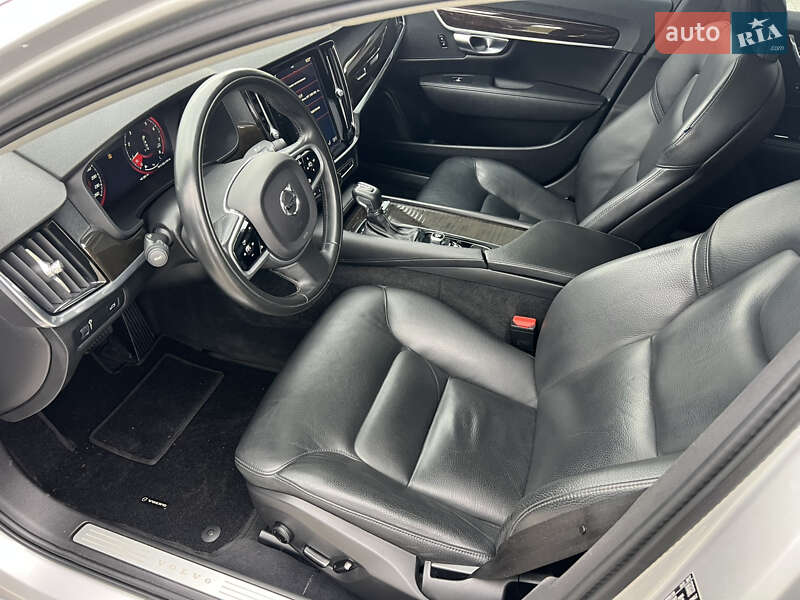 Седан Volvo S90 2017 в Здолбуніві
