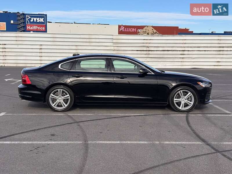 Седан Volvo S90 2017 в Львове