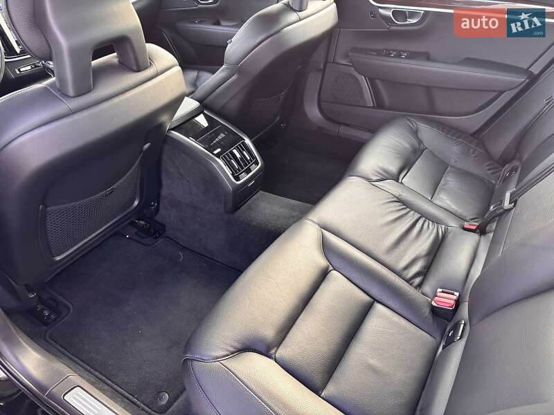 Седан Volvo S90 2017 в Львове