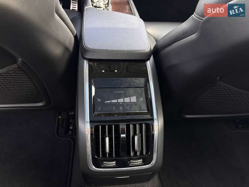 Седан Volvo S90 2017 в Львове