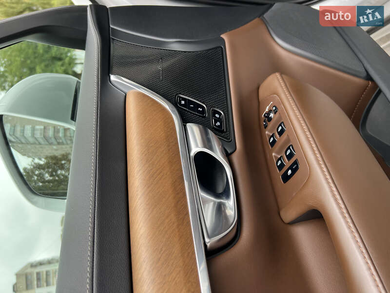 Седан Volvo S90 2019 в Звягелі