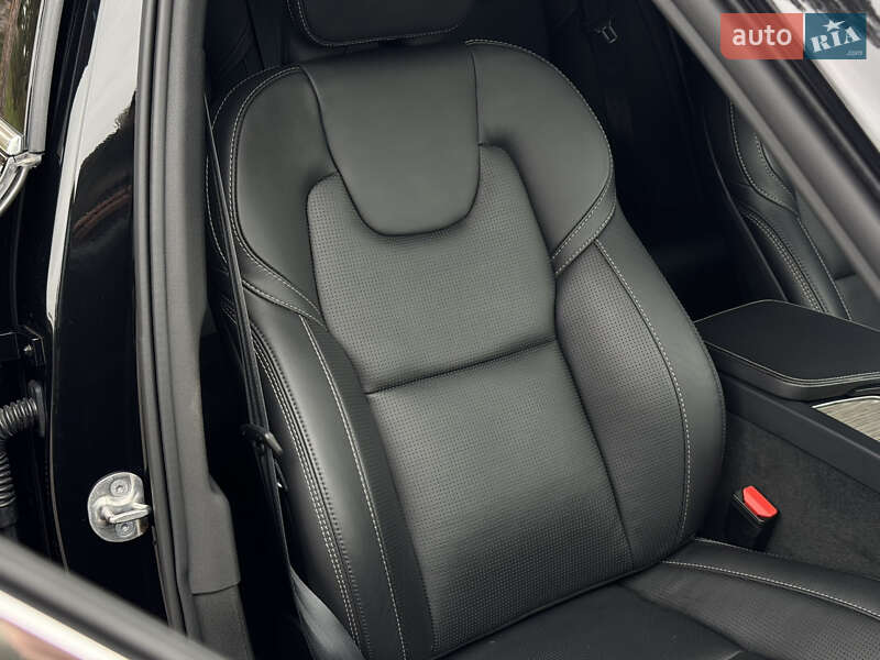 Седан Volvo S90 2023 в Києві