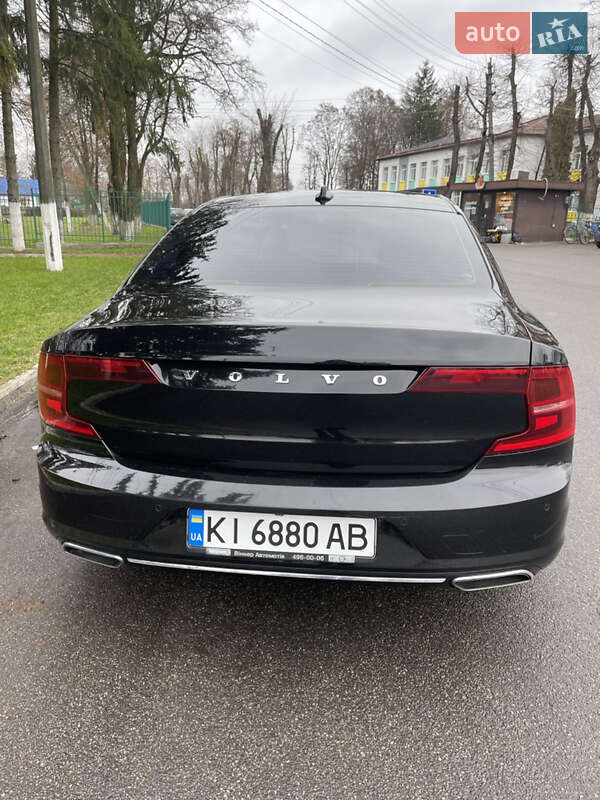 Седан Volvo S90 2019 в Дударкові