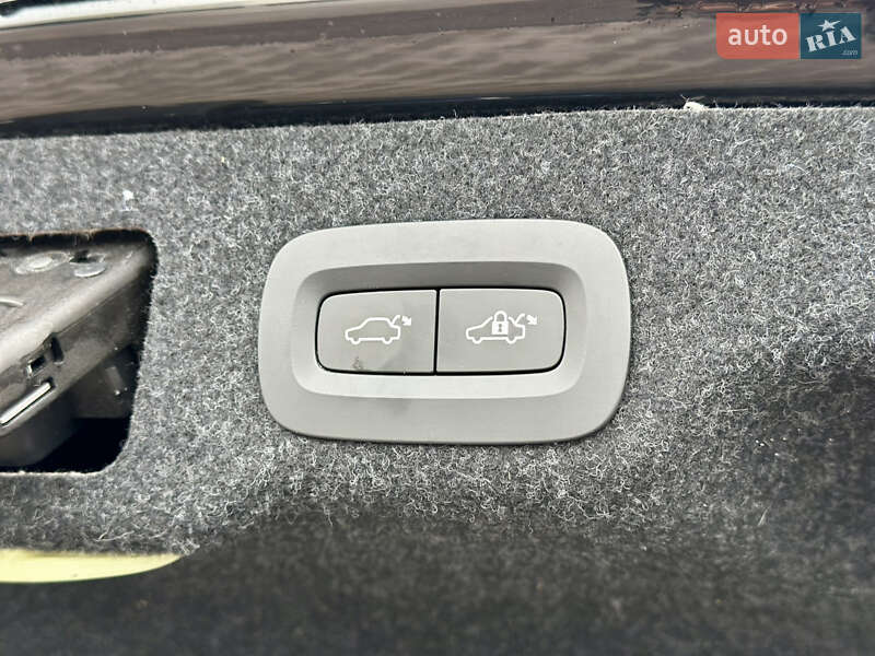 Седан Volvo S90 2021 в Києві