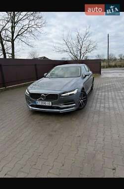 Седан Volvo S90 2018 в Снятині
