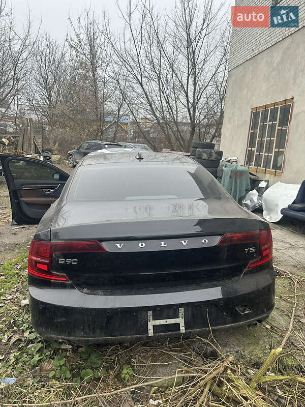 Седан Volvo S90 2018 в Львове
