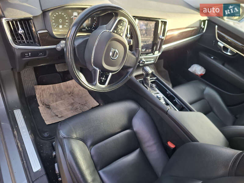 Седан Volvo S90 2017 в Киеве
