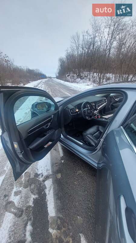 Седан Volvo S90 2017 в Звенигородке