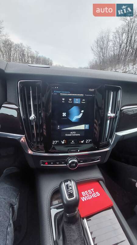 Седан Volvo S90 2017 в Звенигородке