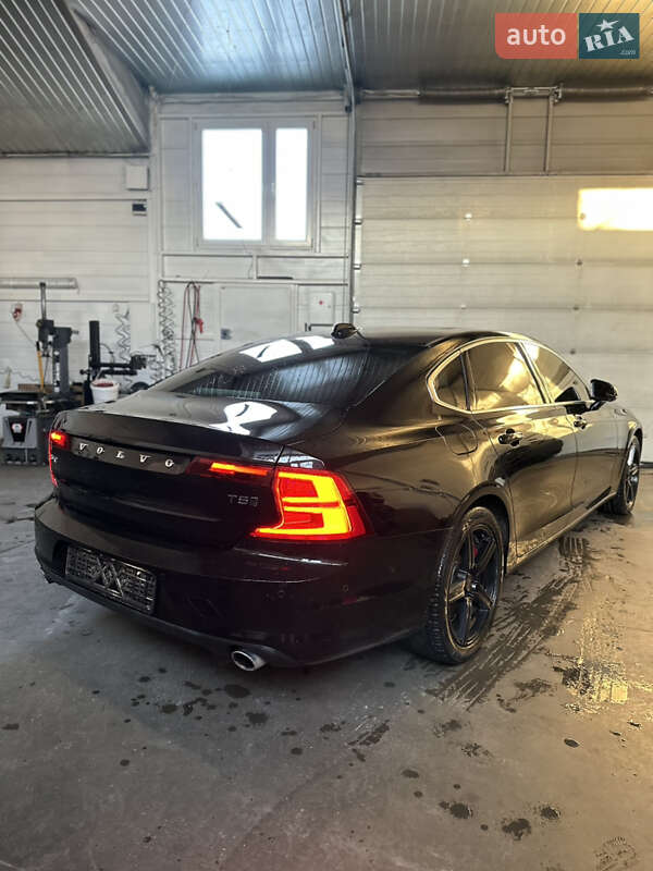 Volvo S90 2017
