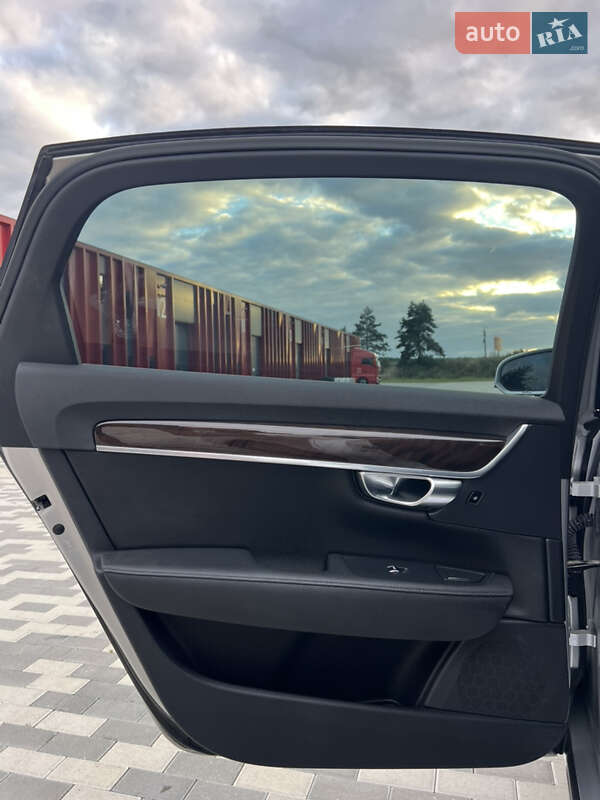Седан Volvo S90 2018 в Львове