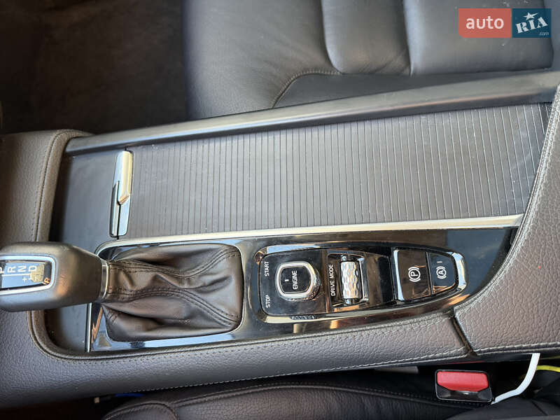 Седан Volvo S90 2016 в Киеве