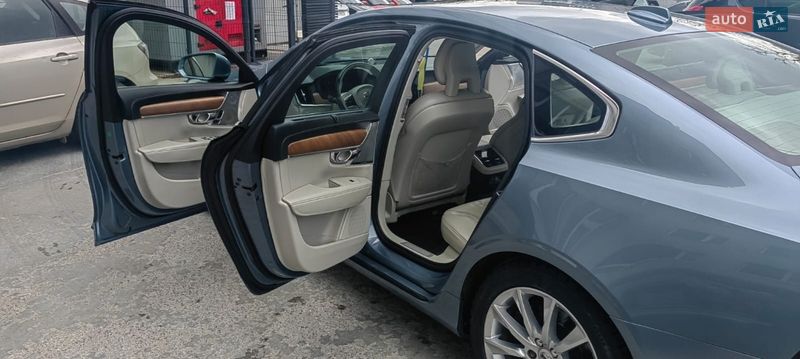 Седан Volvo S90 2016 в Днепре