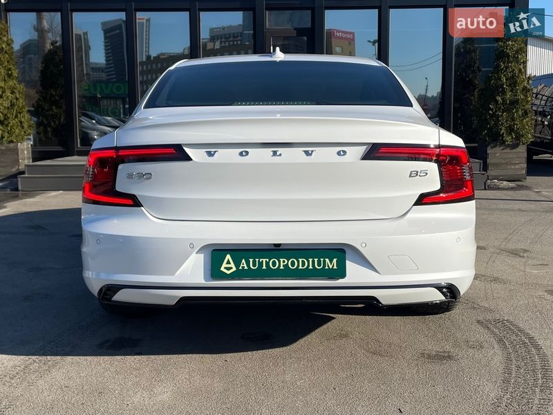 Седан Volvo S90 2021 в Киеве