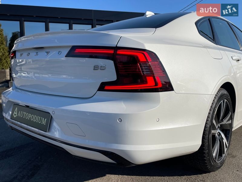 Седан Volvo S90 2021 в Киеве
