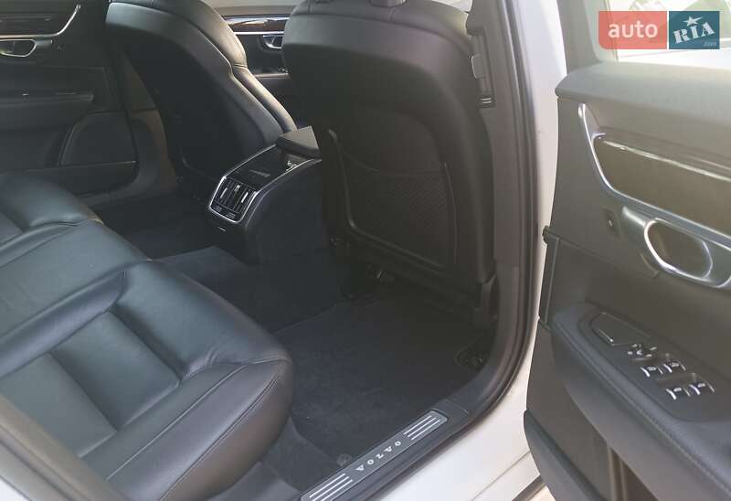 Седан Volvo S90 2017 в Ровно фото 12 Седан Volvo S90 2017 в Ровно