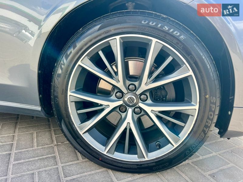 Седан Volvo S90 2016 в Житомире