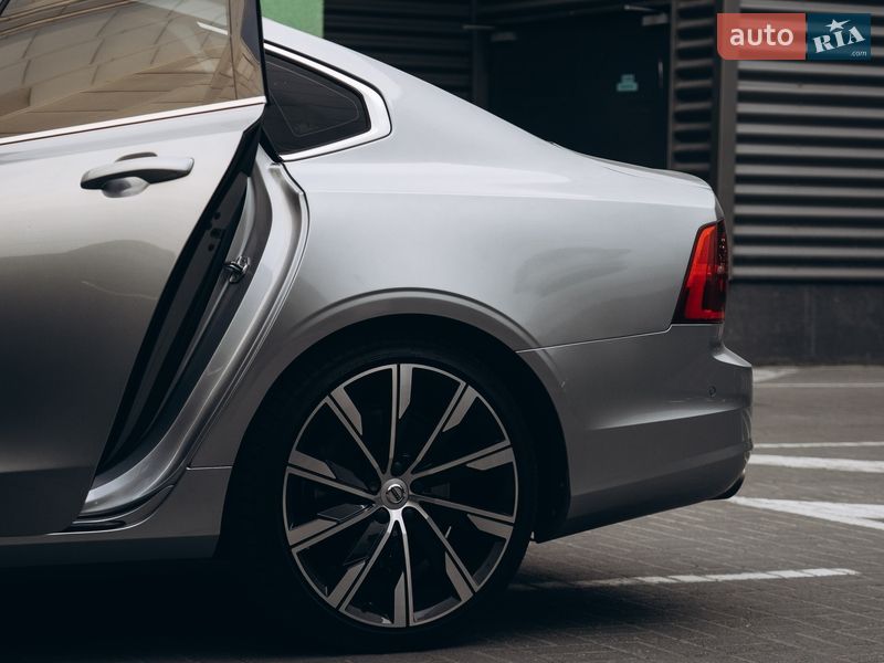 Седан Volvo S90 2016 в Києві